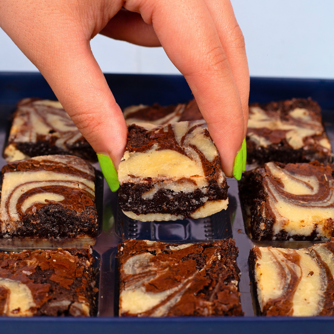 Yin-Yang Brownies - Mini Bites Brownie Darling