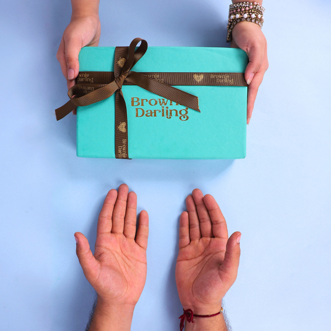 Rakhi Hamper - Box of 6 Brownies & Cookies - New Delhi/NCR Brownie Darling