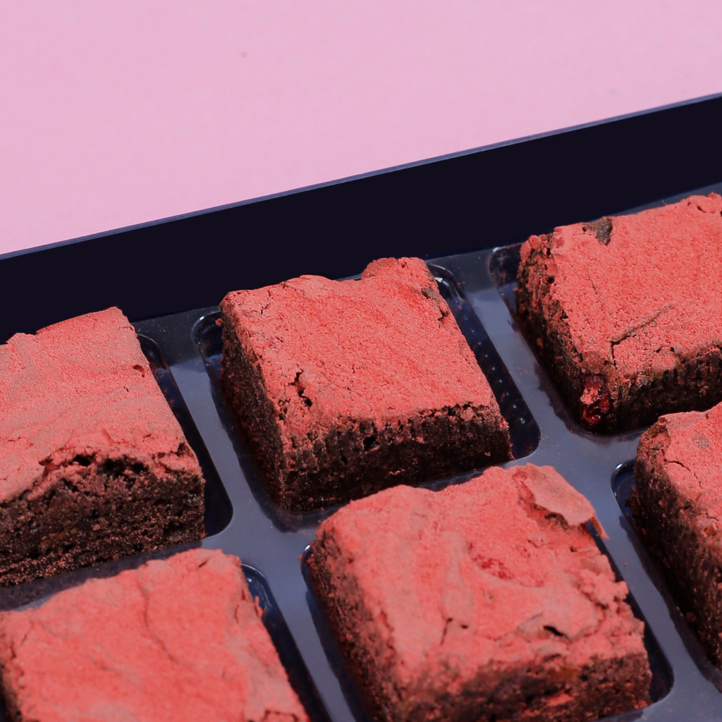 Raspberry Dust Love Brownies - Mini Bites Brownie Darling