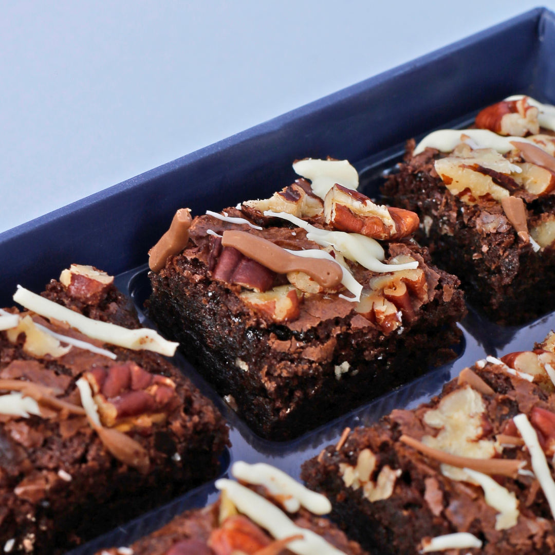 Pecan Drizzle Brownies - Mini Bites Brownie Darling