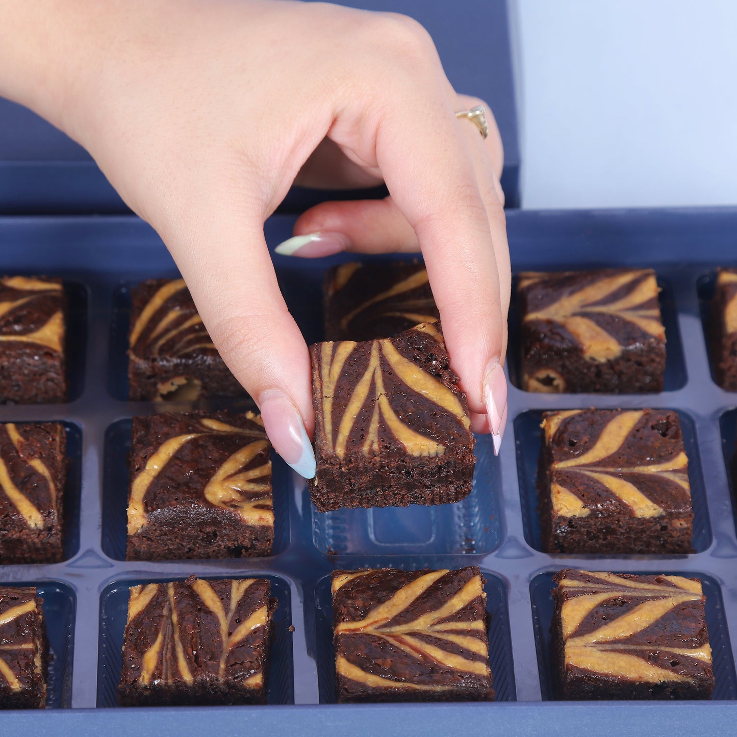 Coffee Cheesecake Brownies - Mini Bites Brownie Darling