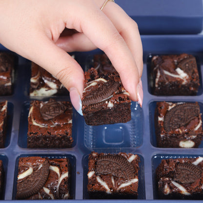 Oreo  Cheesecake Brownies - Mini Bites Brownie Darling