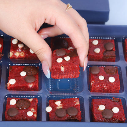 Red Velvet Brownies - Mini Bites Brownie Darling