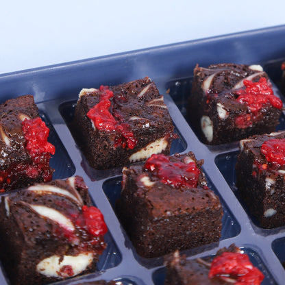 Raspberry Cheesecake Brownies - Mini Bites Brownie Darling